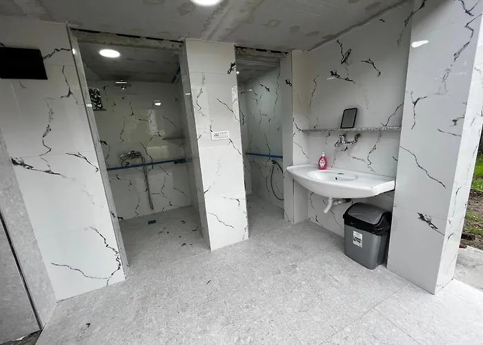 别墅 Chateau Sukaj Ljaknasi