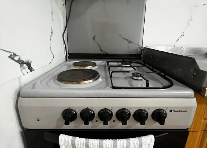 别墅 Chateau Sukaj Ljaknasi