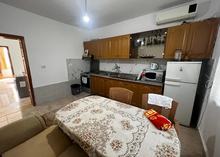 Chateau Sukaj 别墅