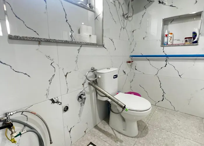 别墅 Chateau Sukaj *