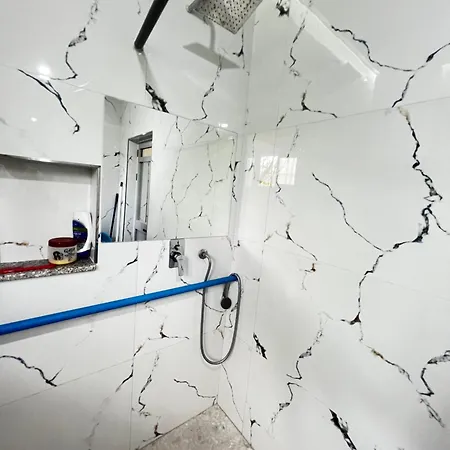 Chateau Sukaj Villa Ljaknasi