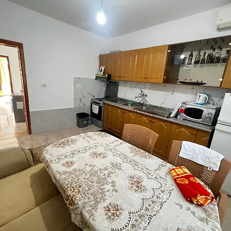 Vila Chateau Sukaj Ljaknasi