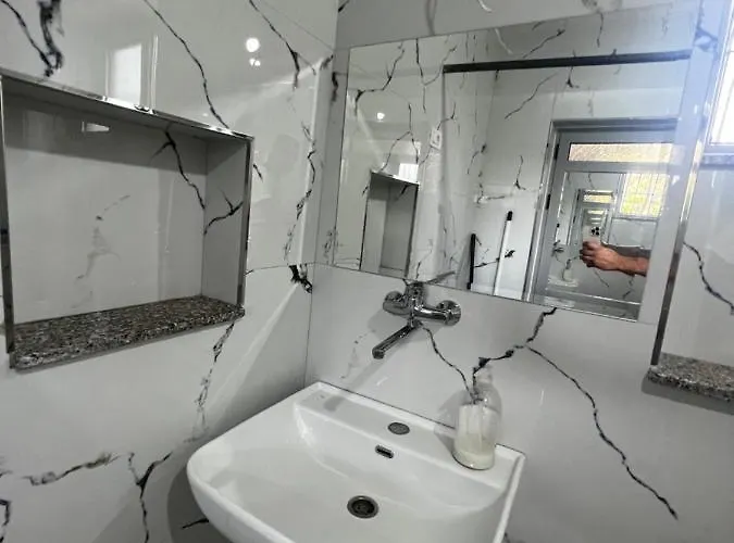 Villa Chateau Sukaj Laknas