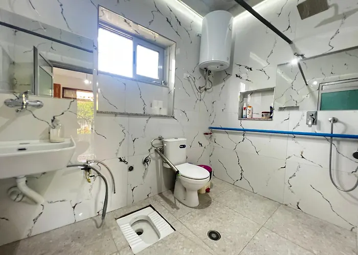 Chateau Sukaj * Laknas